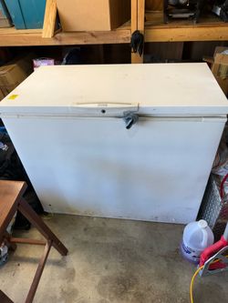 Chest freezer
