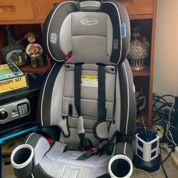 Graco 4ever Car Seat adjustable Height Price 60$. Pick Up E.  72. and. Grandview.  E.  Tacoma 