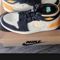Outstanding Jordan 1'S Nike Zoom AIR CMFT2Z, Nice New  Never Worn and No Stink