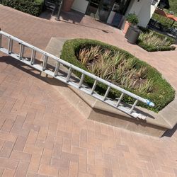 Dewalt 24 Ft Aluminum Extension Ladder 