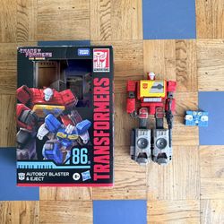 Transformers Studio Series Autobot Blaster & Eject 
