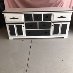 Beautiful Large Dresser With Side Doors And  3 Drawers