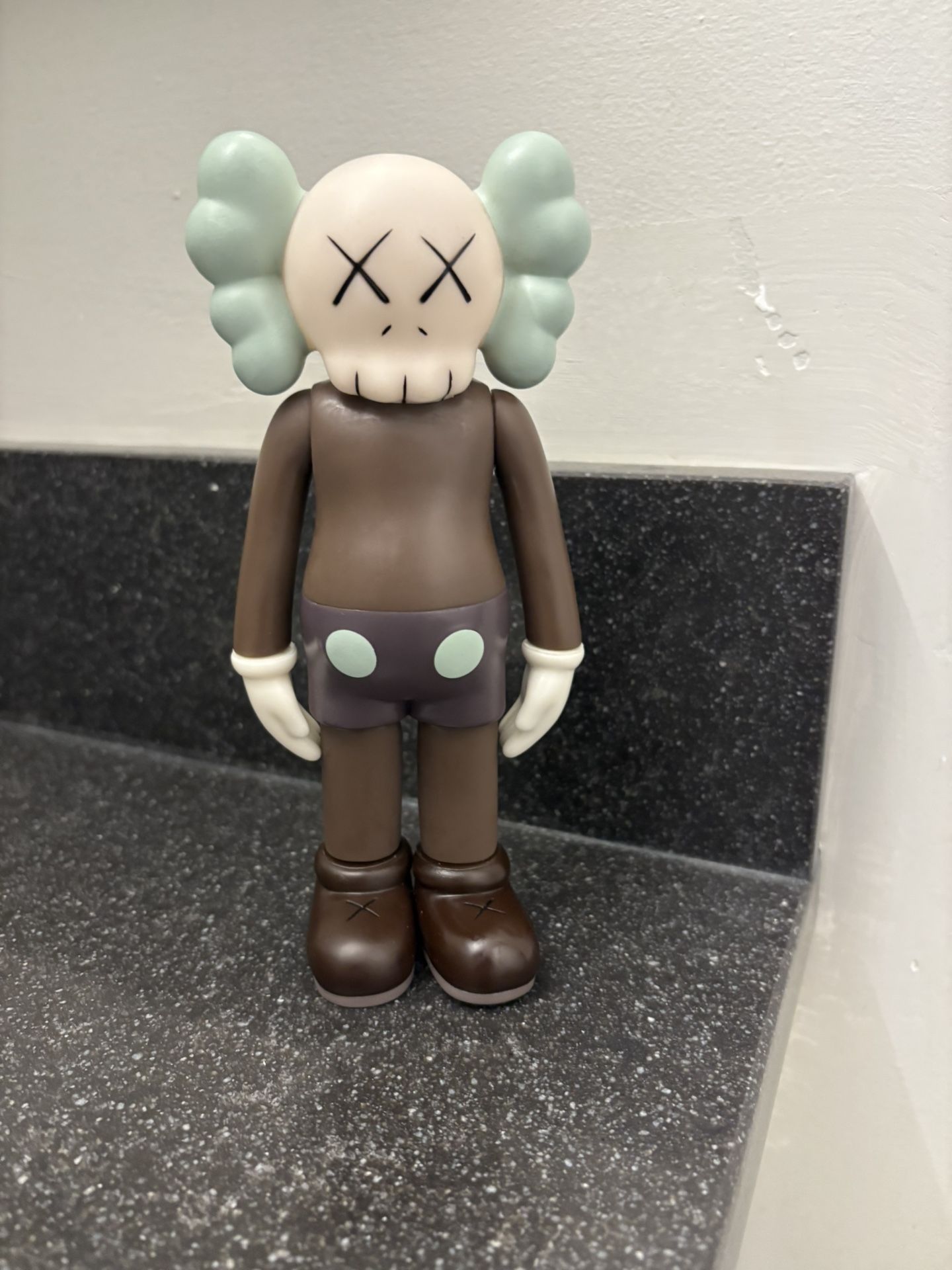 KAWS Figurine Open Edition