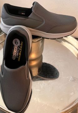 Skechers Men's Equalizer 5.0 Slip-On Walking Sneaker size 9