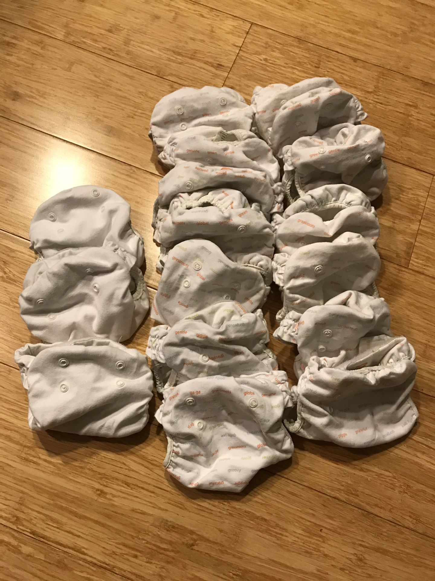 G diapers size XS/newborn