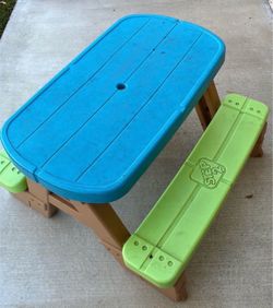 Kids step 2 bench