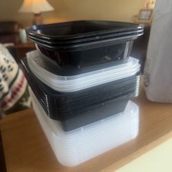 FREE: Food Containers and Plastic Silverware