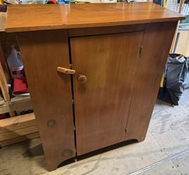 Vintage New England Pantry CupBoard 39W x 49H x 16Dp