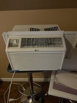 LG Air Conditioner 