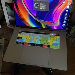 2019 MacBook Pro 16” i7 16GB RAM 500GB HDD
