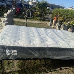 Twin bed