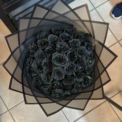 Black Rose Bouquet / Spooky Bouquet 