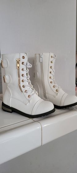 Kids White Patten Leather Lace Up Boots