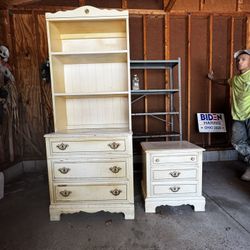 Dresser/ Night Stand 