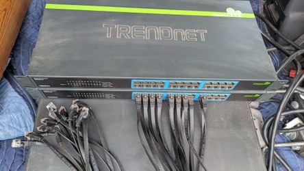 TRENDnet TEG-S24g 24-Port Gigabit Unmanaged Switch H32