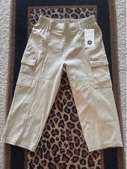 Capri cargo pants