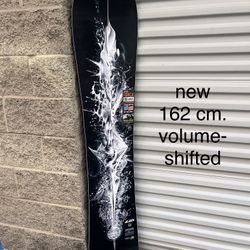 162 volume-shifted snowboard Lib Tech Travis Rice T. Rice T.Rice Orca