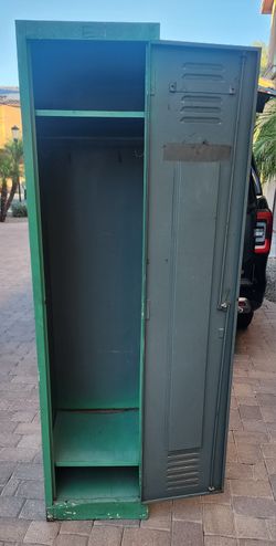 Vintage Industrial Single-Door Steel Locker