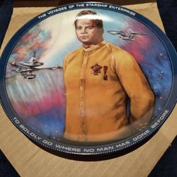 Star Trek Collectible Plate And 5 Mugs