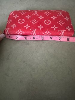 Red purse with card holder