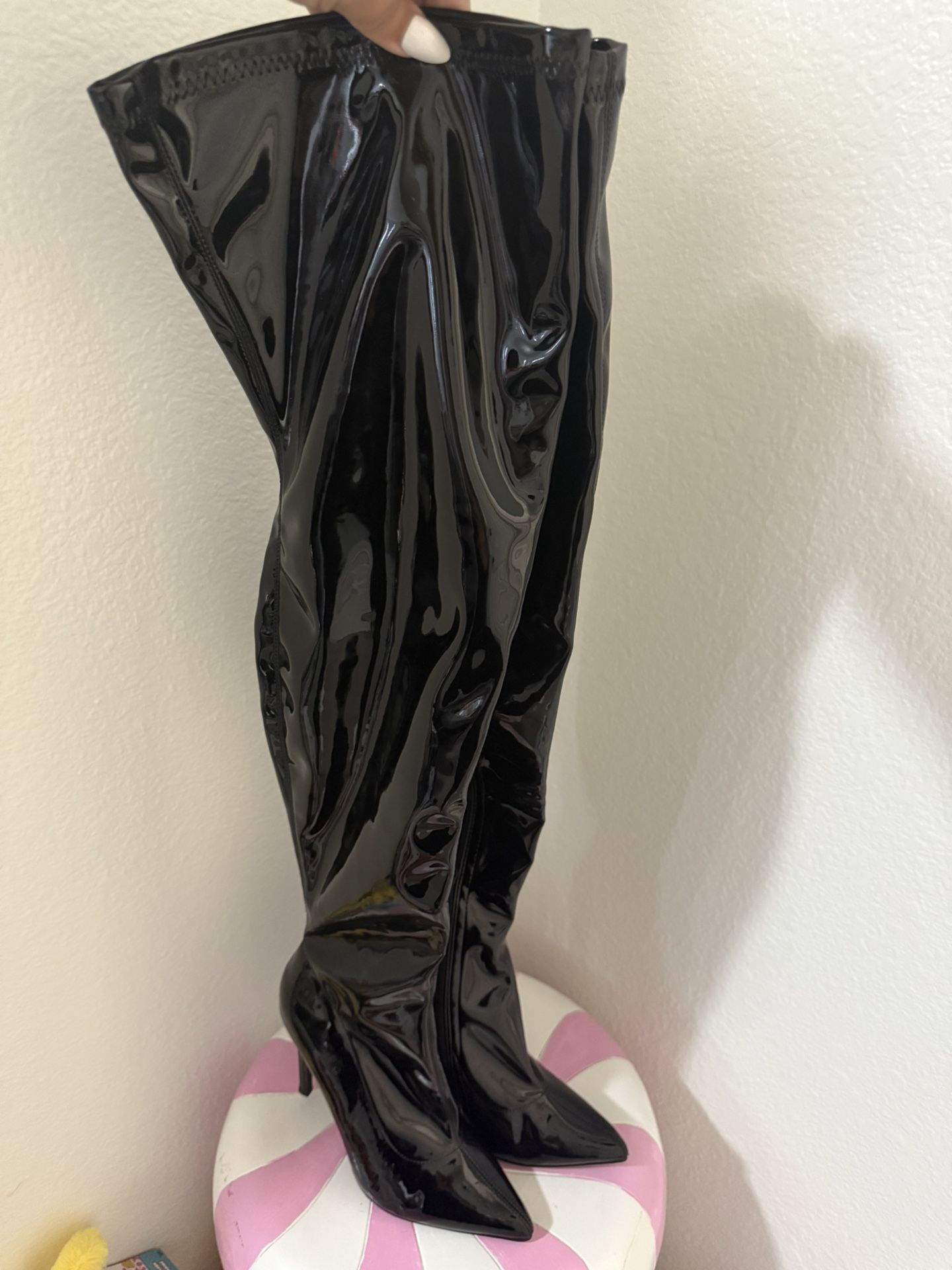 FASHION NOVA THIGH HIGH BOOTS SIZE 7