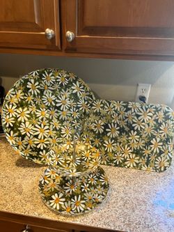 Vintage Fiberglass Daisy tray set