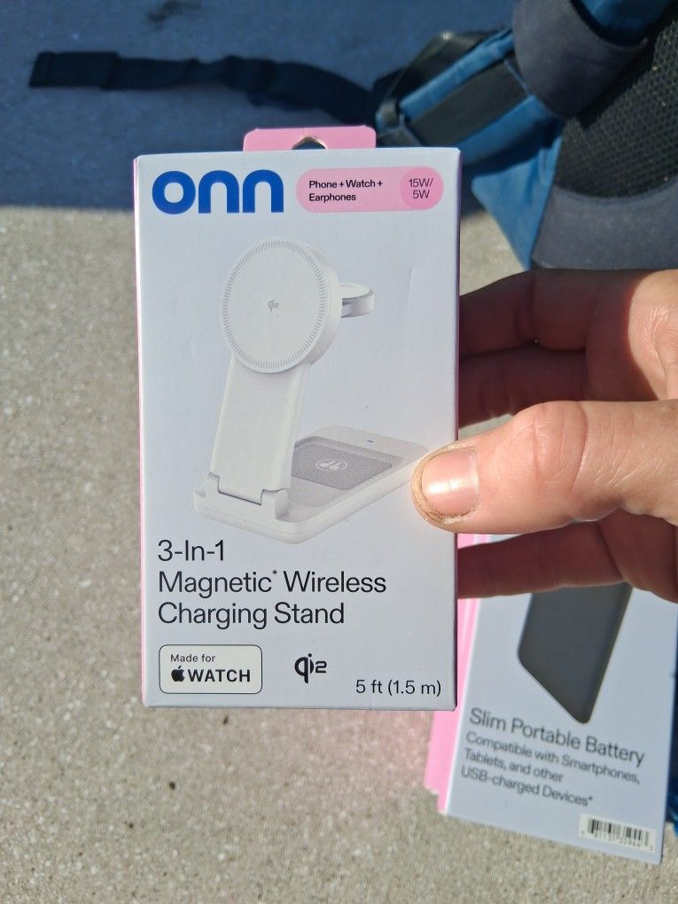 Onn Brand 3 In 1 Charging Station For Apple Phone Watch And Airpods