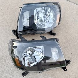 05 to 11 Tacoma Black Housing Headlights