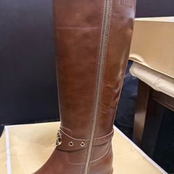 Micheal kors boots