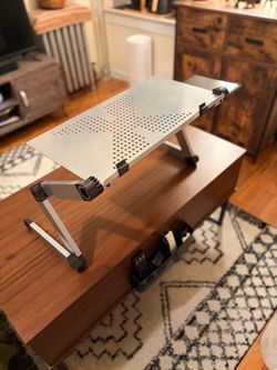 Adjustable Laptop Desk( max capacity 17in laptop)