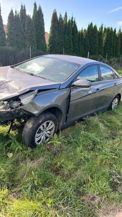Hyundai Sonata 2013 a lot of parts