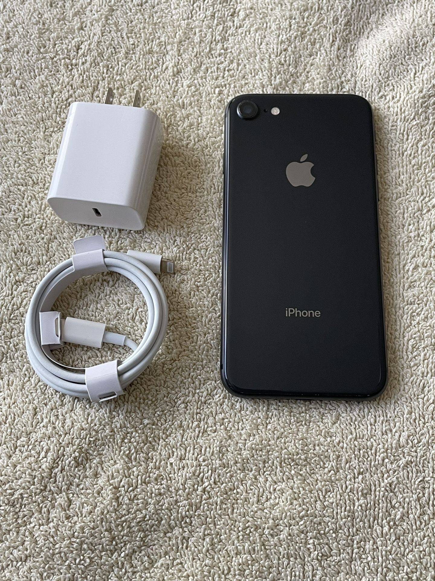 iPhone 8 Unlocked 256 Gb