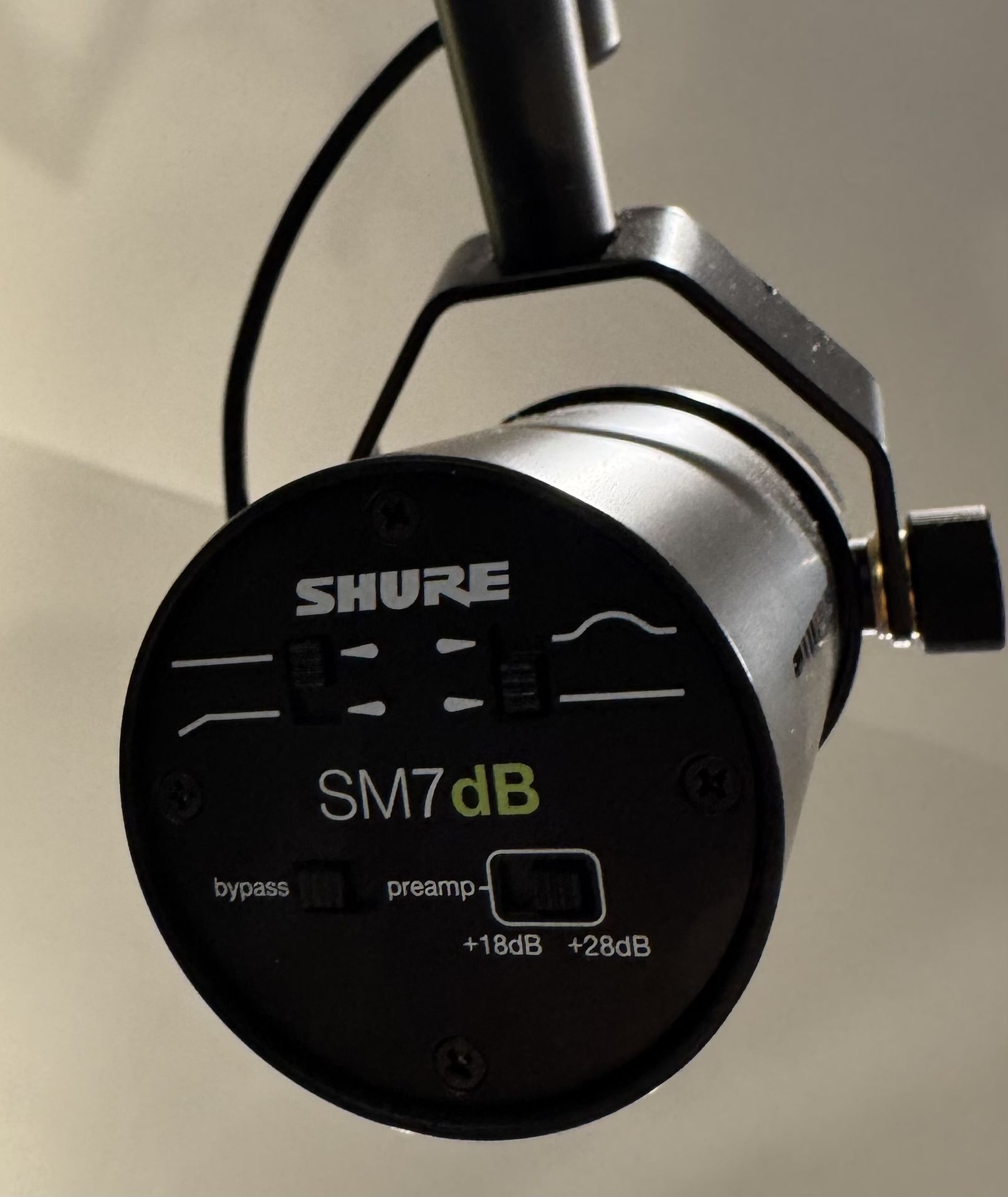 Shure SM7dB microphone