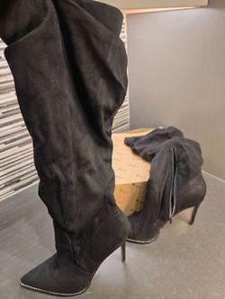 Women's Size 10 Sexy Pointed Toe Bling Lined Slouch Black Boots in BOX Worn Once