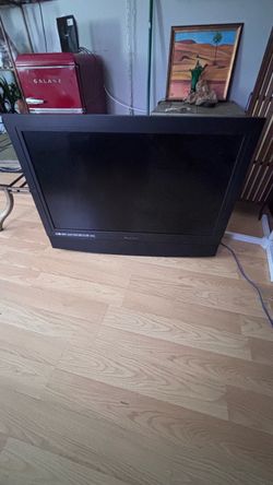 Widescreen HD CRT retro-gaming television