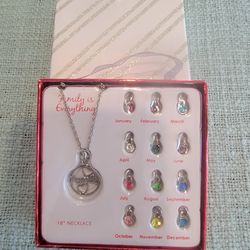 **BRAND NEW** FAMILY BIRTHSTONE CHARM PENDANT AND NECKLACE SET