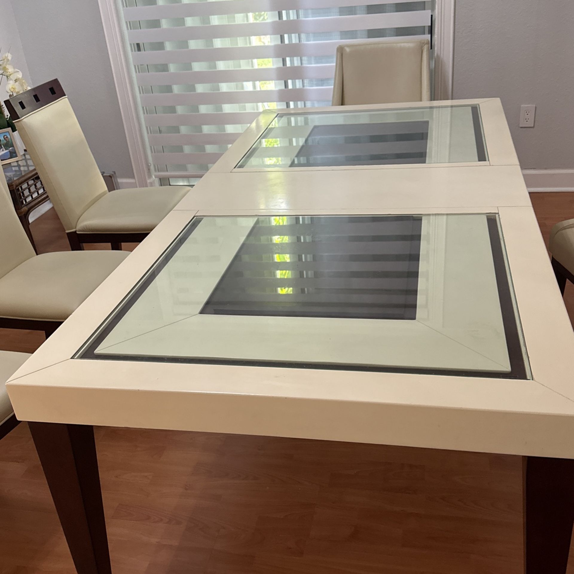 Rooms To Go Dining Table