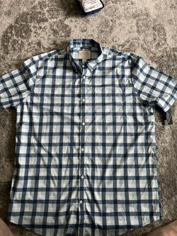 Men’s St John’s Bay XLT Button Up Shirt