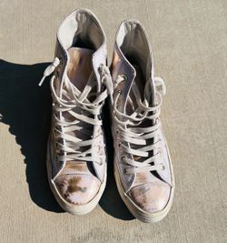 Converse Chuck Taylor High Top Sneakers