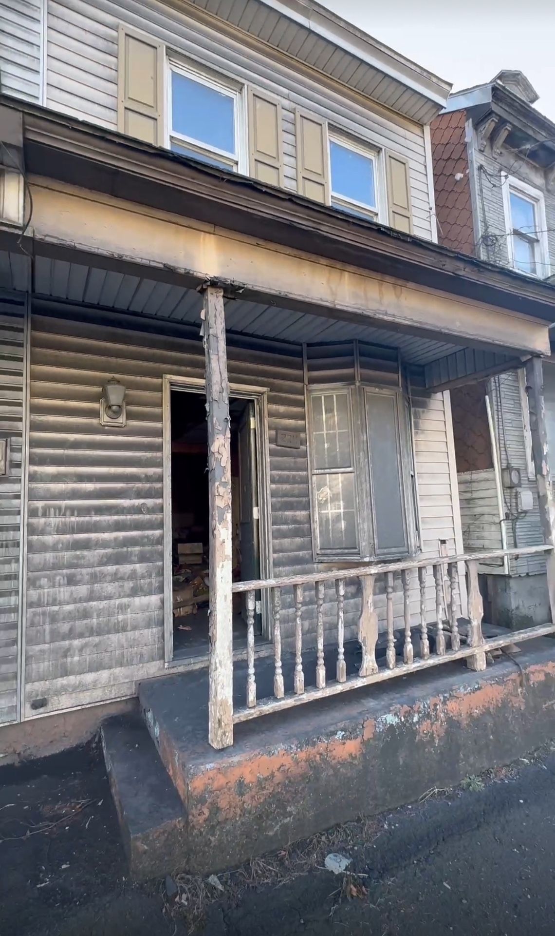 2bed 1 Bath House For Sale