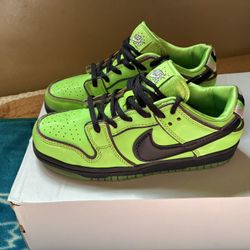 Nike SB Dunk Low The Powerpuff Girls Buttercup