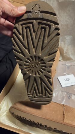 Boots Ugg Like New