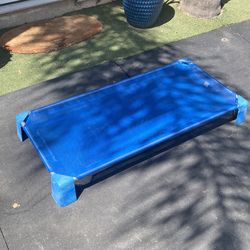 Large Elevated Dog Bed / Cot