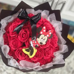 25CT  ETERNAL ROSE BOUQUET 