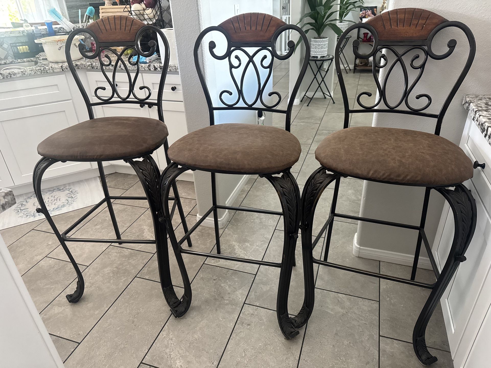 3 Bar Stools