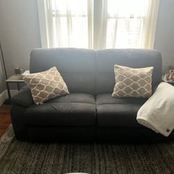2 Recliners