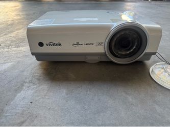 Vivitek projector