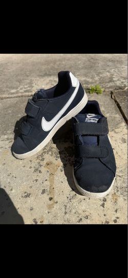 Nike Court Royale Size 12