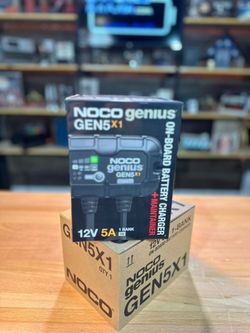 5A Smart Marine Battery Charger, 12V Waterproof Onboard Charger, Maintainer, and Desulfator for AGM, Lithium (LiFePO4), and Deep-Cycle Batteries