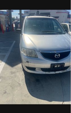 2004 Mazda MPV